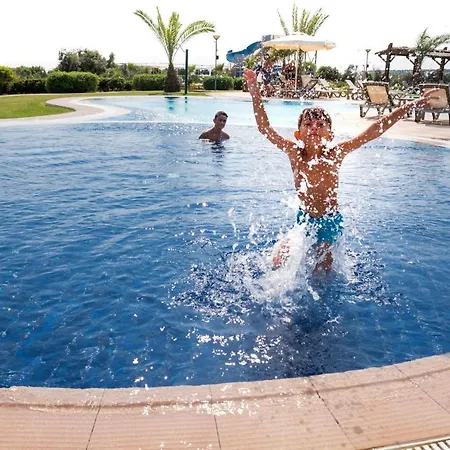 Thalassa Diuma Two Bedroom Penthouse شقة
